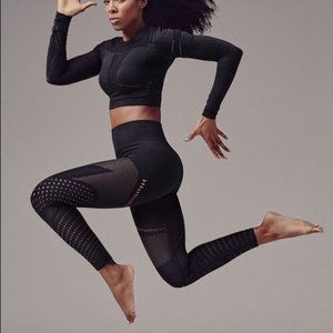 NWT Fabletics Mesh Set; High Waisted M Leggings/L Mesh Top